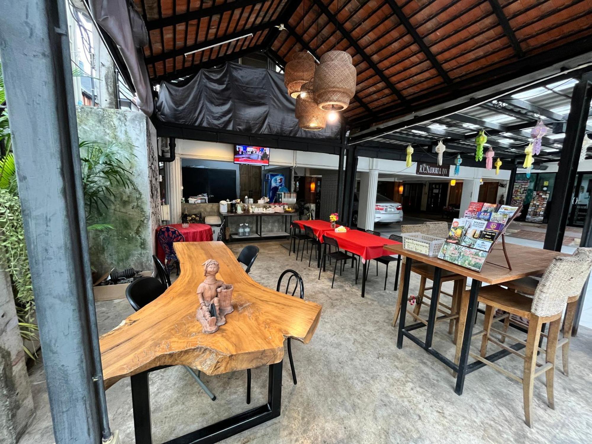 Rcn Court & Inn Chiang Mai Exterior photo