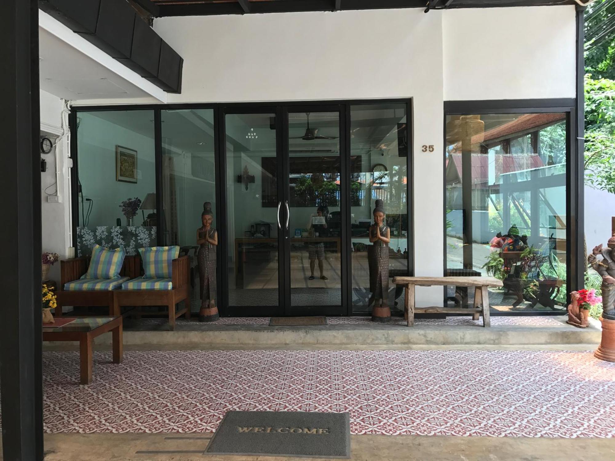 Rcn Court & Inn Chiang Mai Exterior photo