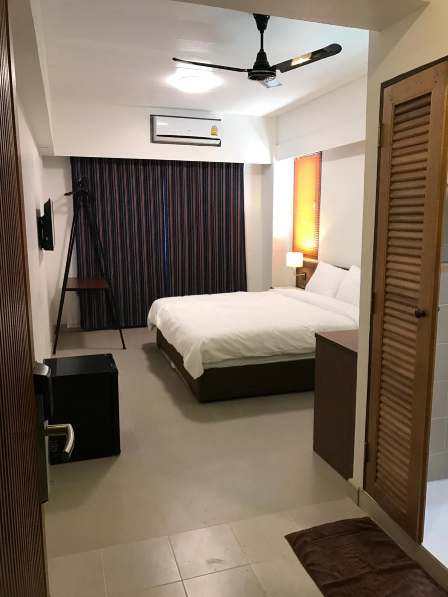 Rcn Court & Inn Chiang Mai Exterior photo